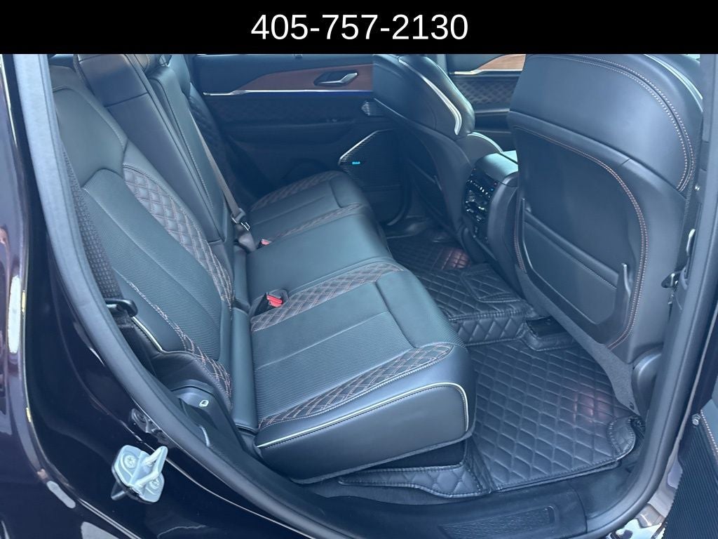 2023 Jeep Grand Cherokee Summit