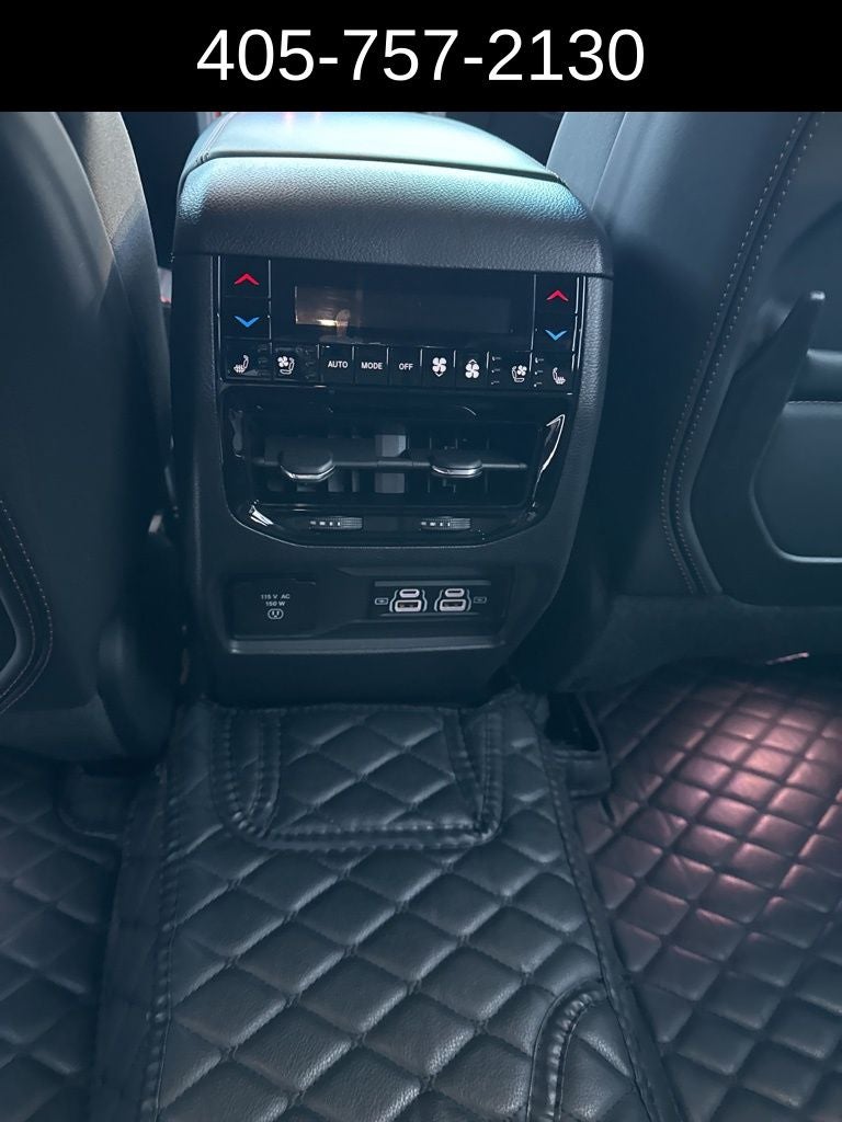 2023 Jeep Grand Cherokee Summit