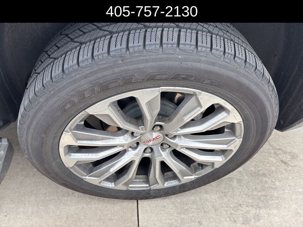 2023 GMC Yukon Denali ONE OWNER VERY CLEAN