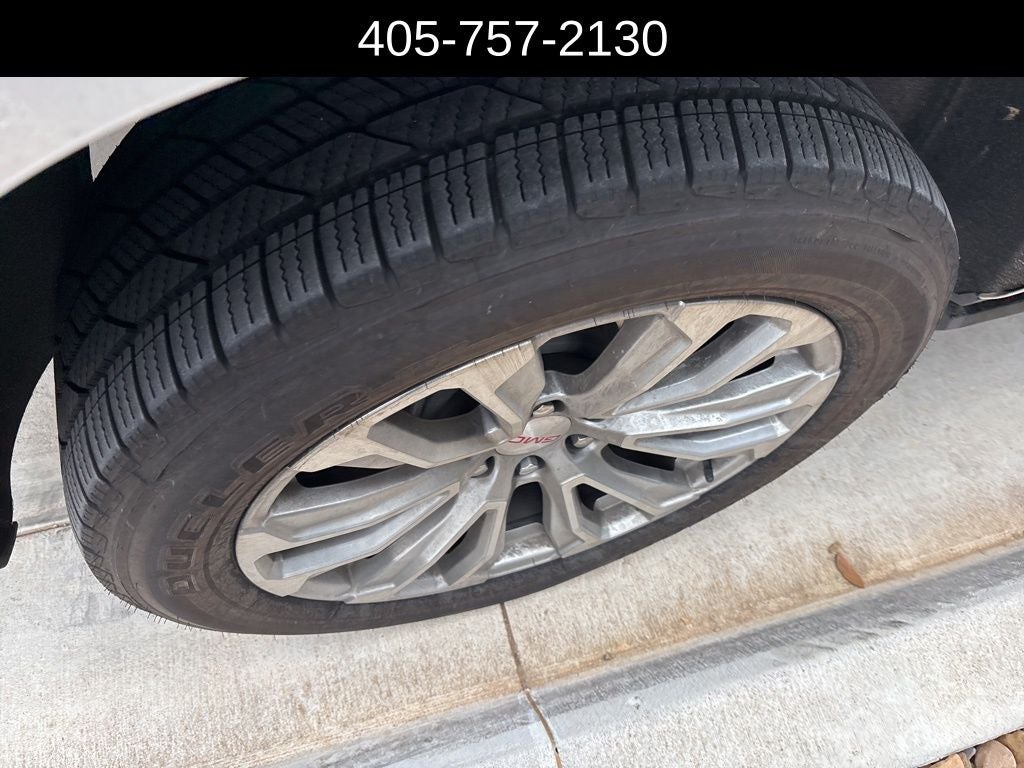 2023 GMC Yukon Denali ONE OWNER VERY CLEAN