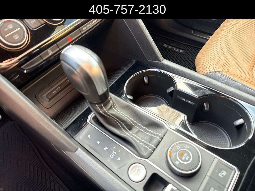 2022 Volkswagen Atlas Cross Sport 3.6L V6 SEL Premium R-Line