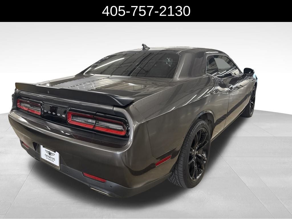 2017 Dodge Challenger SXT