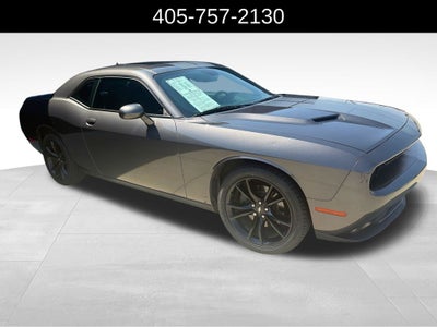 2017 Dodge Challenger SXT