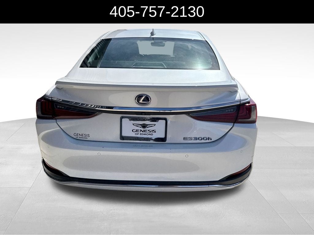 2020 Lexus ES 300h Ultra Luxury