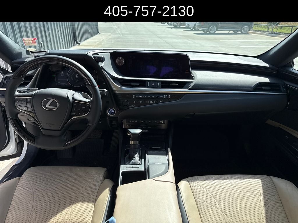 2020 Lexus ES 300h Ultra Luxury
