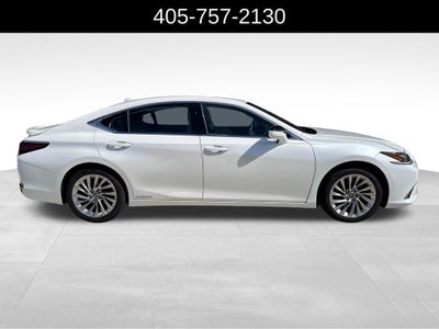2020 Lexus ES 300h Ultra Luxury