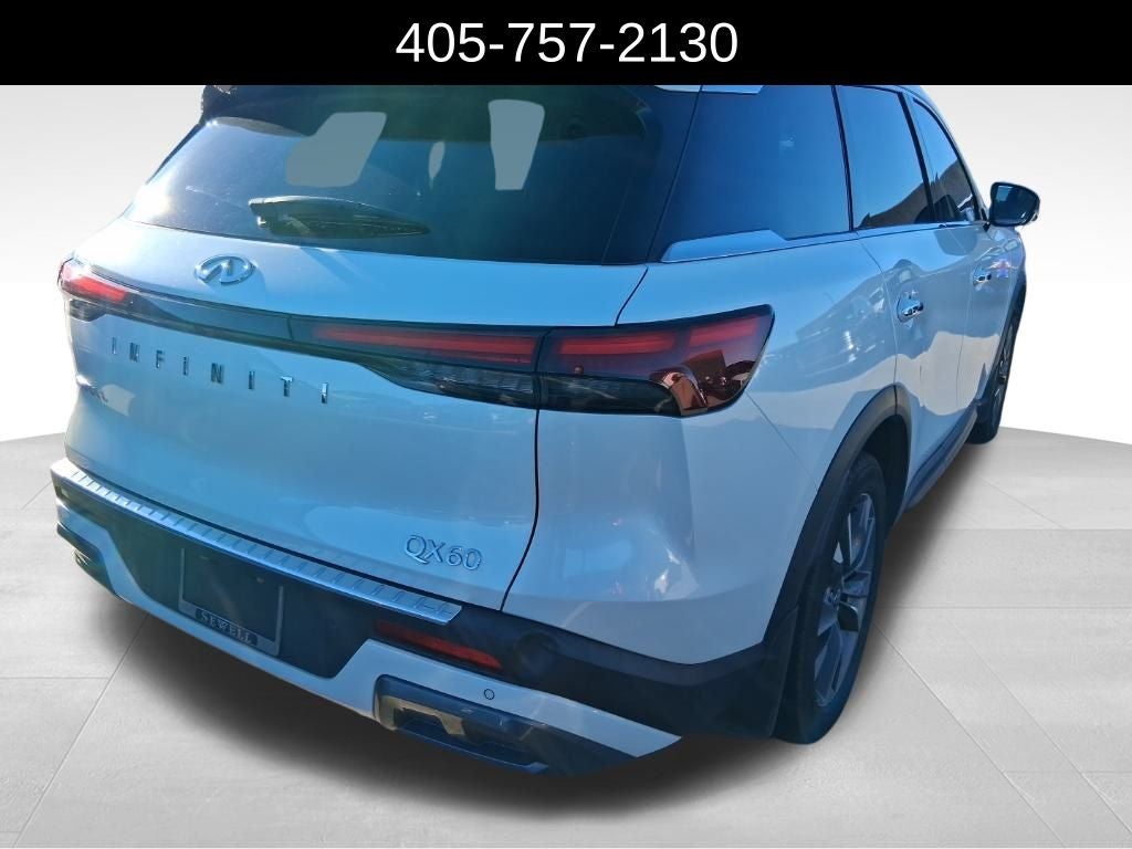 2022 INFINITI QX60 LUXE