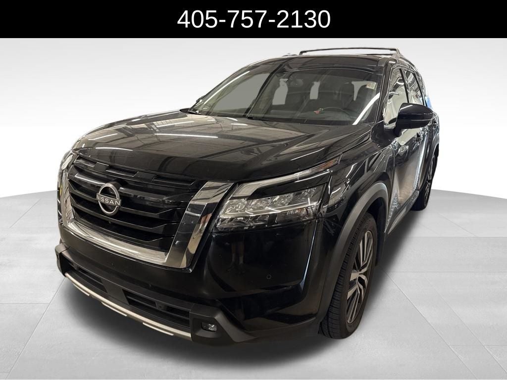 2022 Nissan Pathfinder Platinum