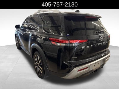 2022 Nissan Pathfinder Platinum