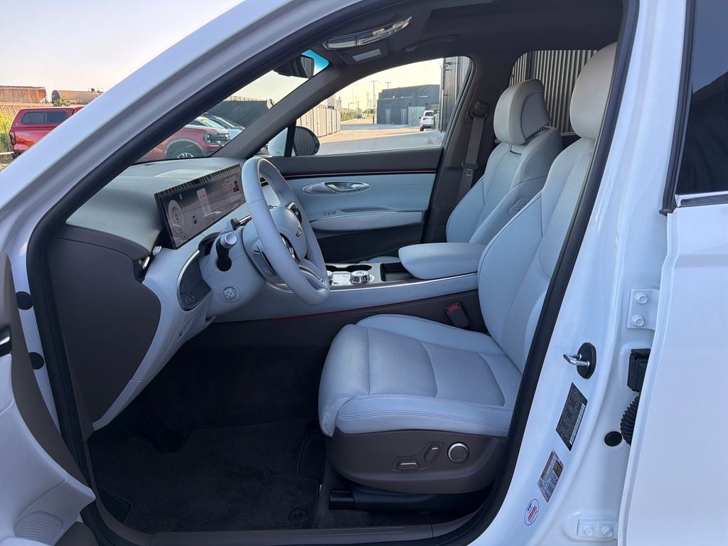 2026 Genesis GV70 2.5T Advanced CERTIFIED