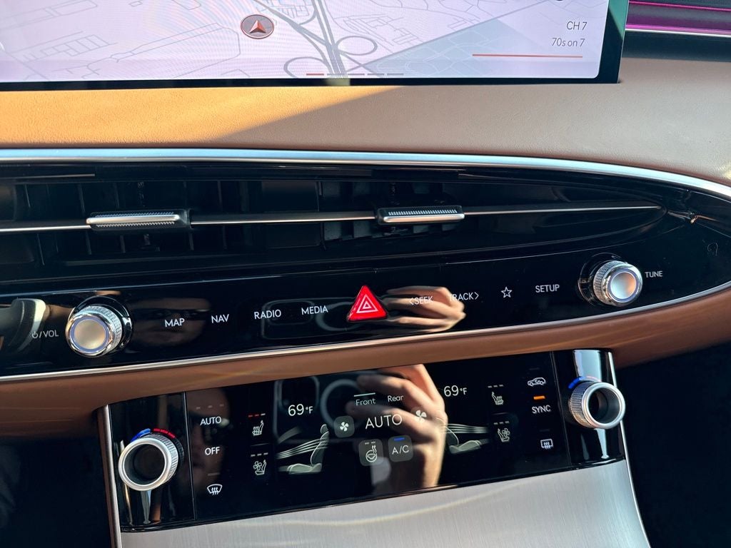 2026 Genesis GV70 2.5T Advanced