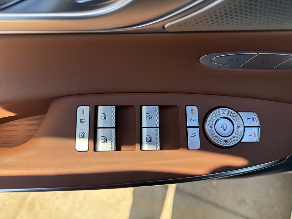 2026 Genesis GV70 2.5T Advanced