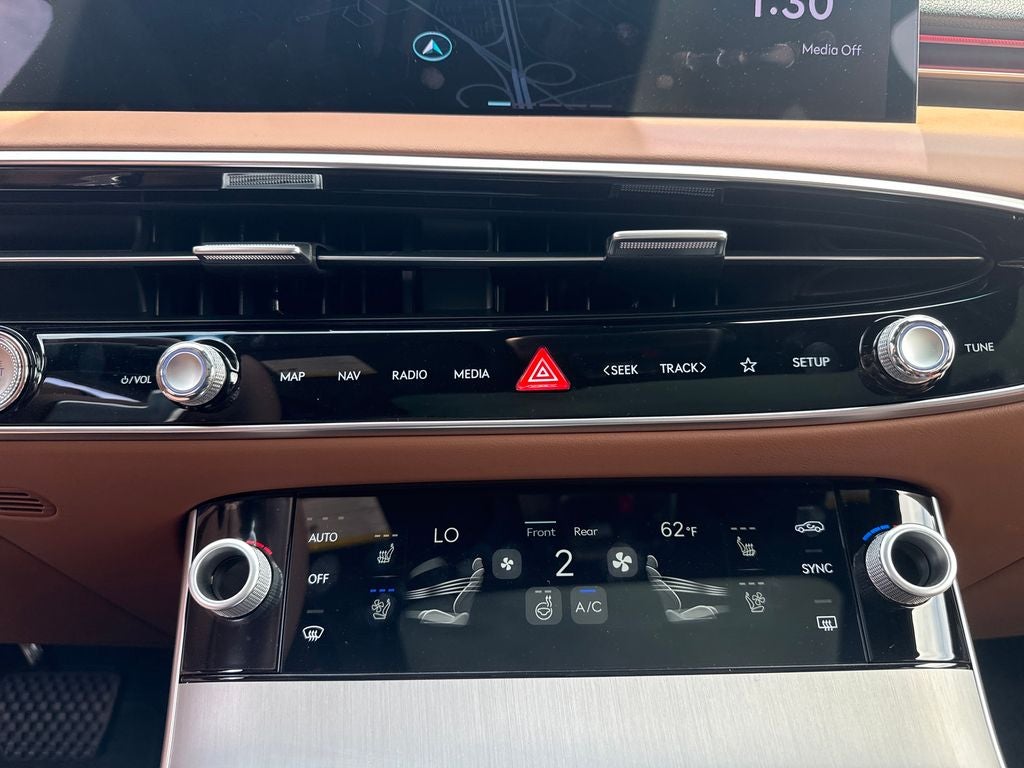 2026 Genesis GV70 2.5T Advanced
