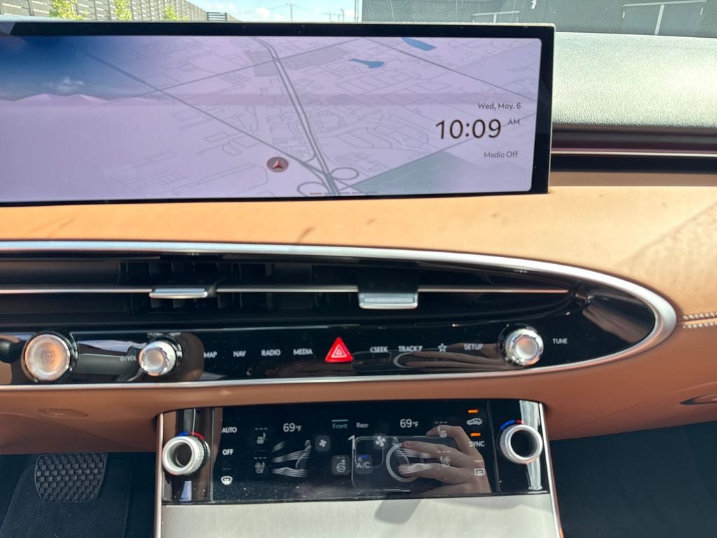 2026 Genesis GV70 2.5T Advanced