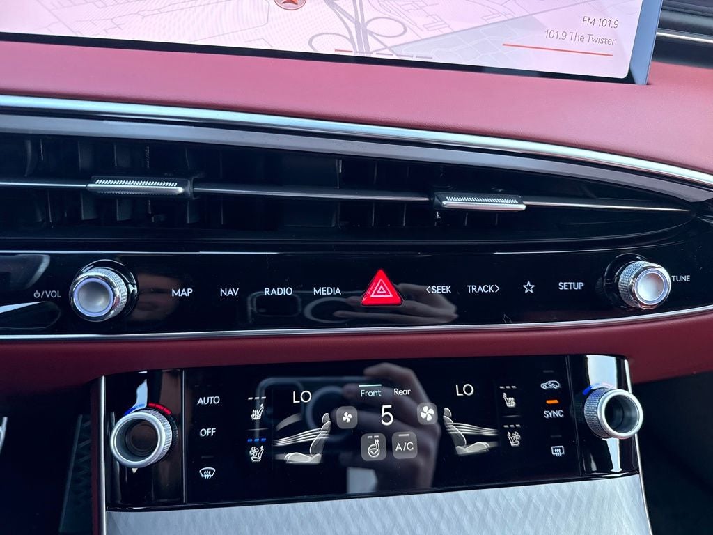 2026 Genesis GV70 2.5T Sport Prestige