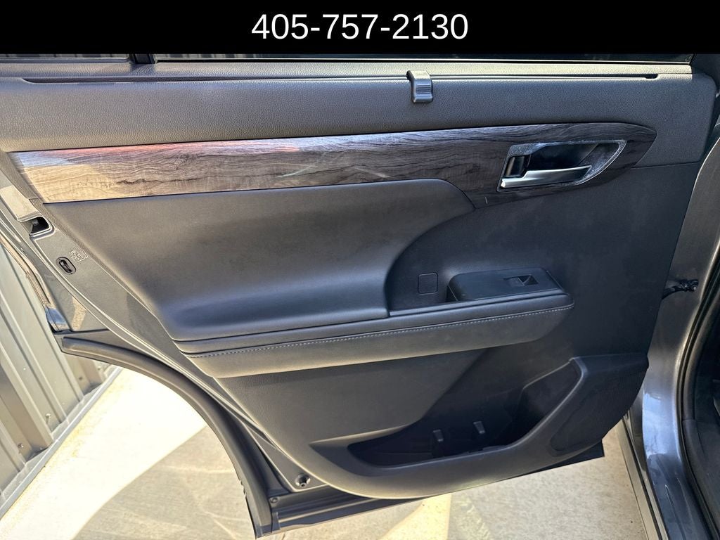 2020 Toyota Highlander Platinum