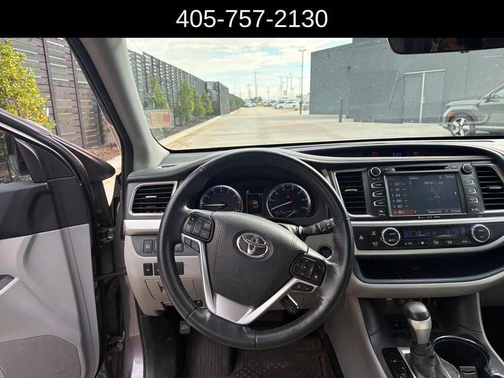 2017 Toyota Highlander Limited Platinum