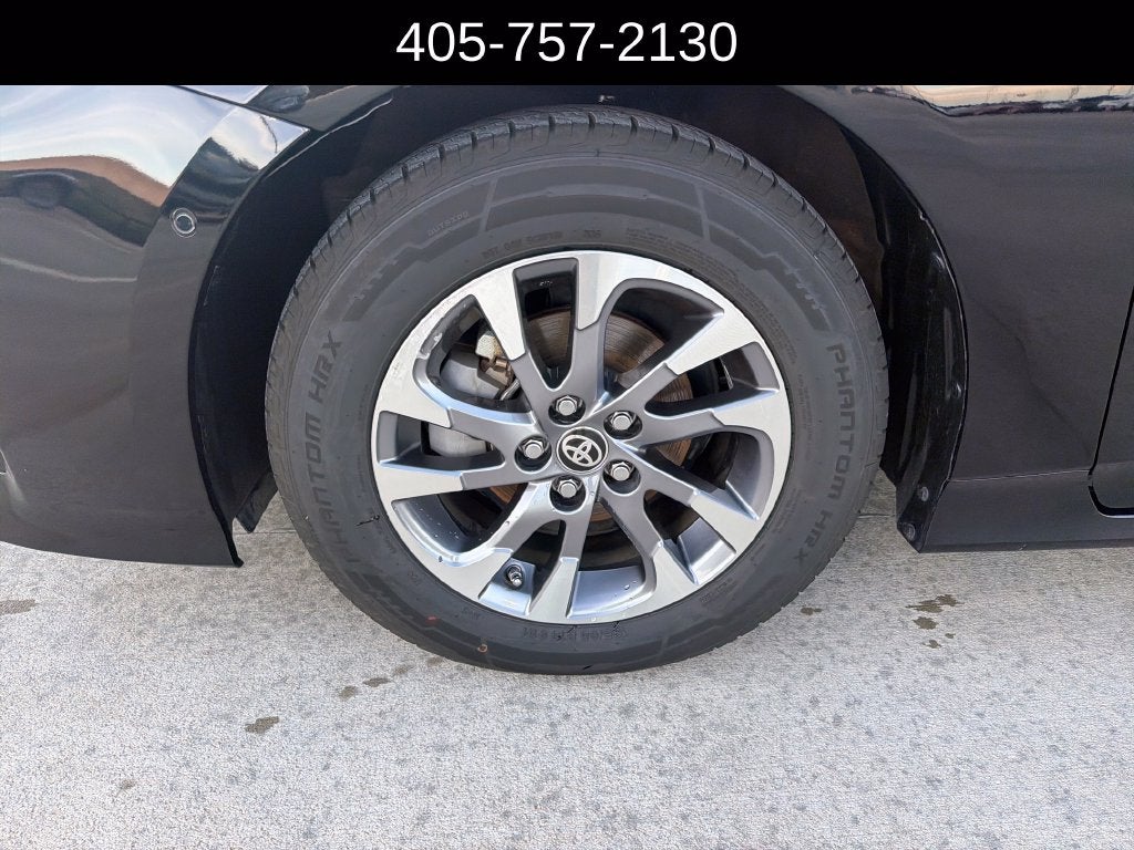 2019 Toyota Prius XLE