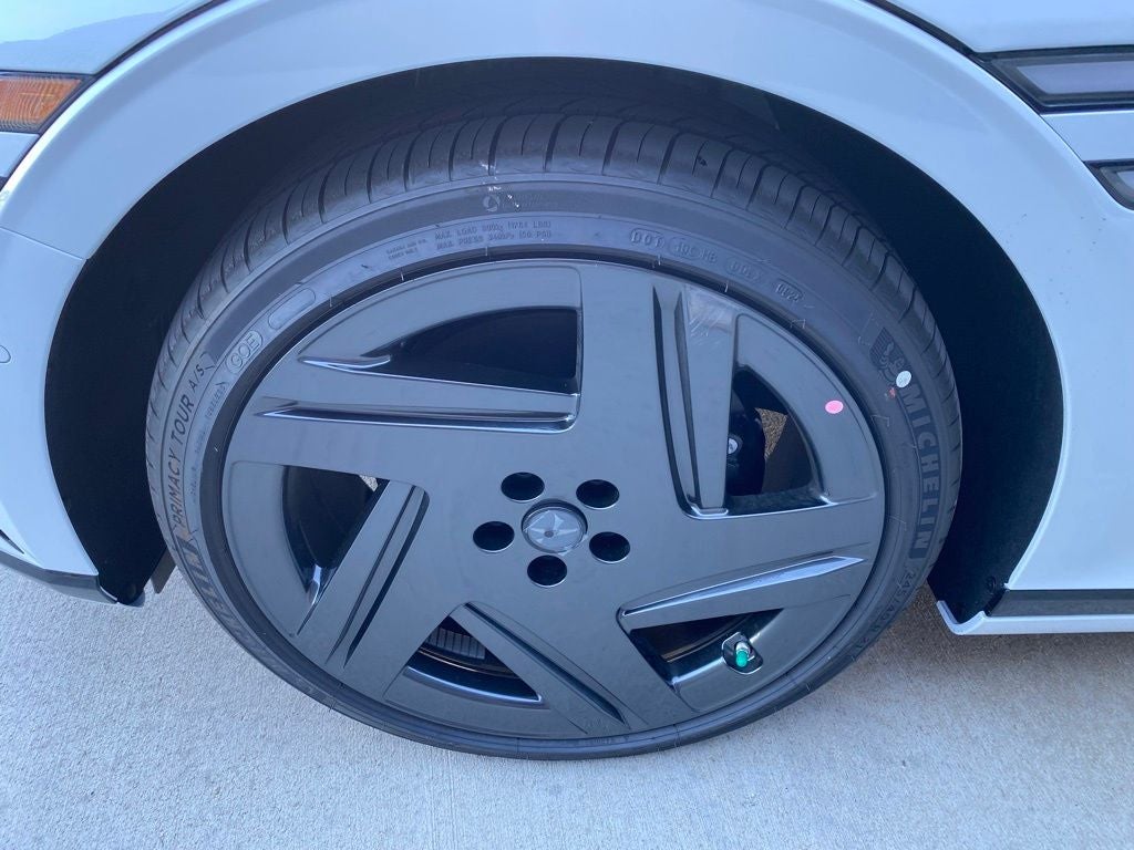 2026 Genesis G90 3.5T e-SC