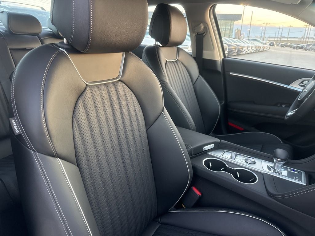 2026 Genesis G70 2.5T Prestige