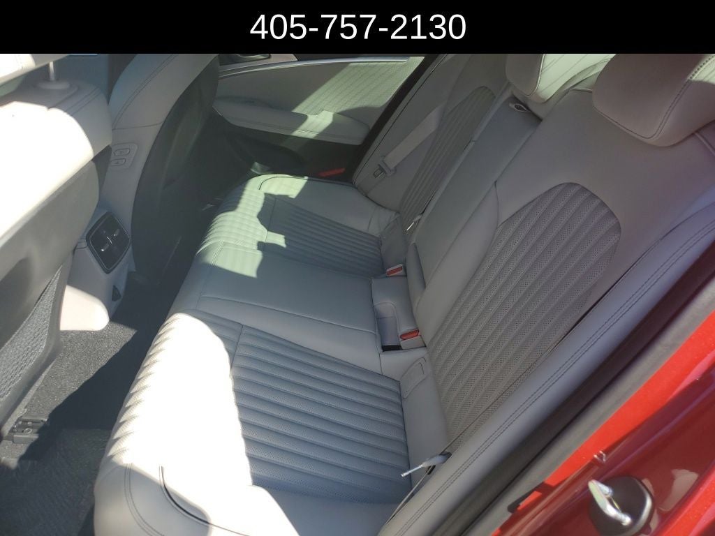 2022 Genesis G70 2.0T