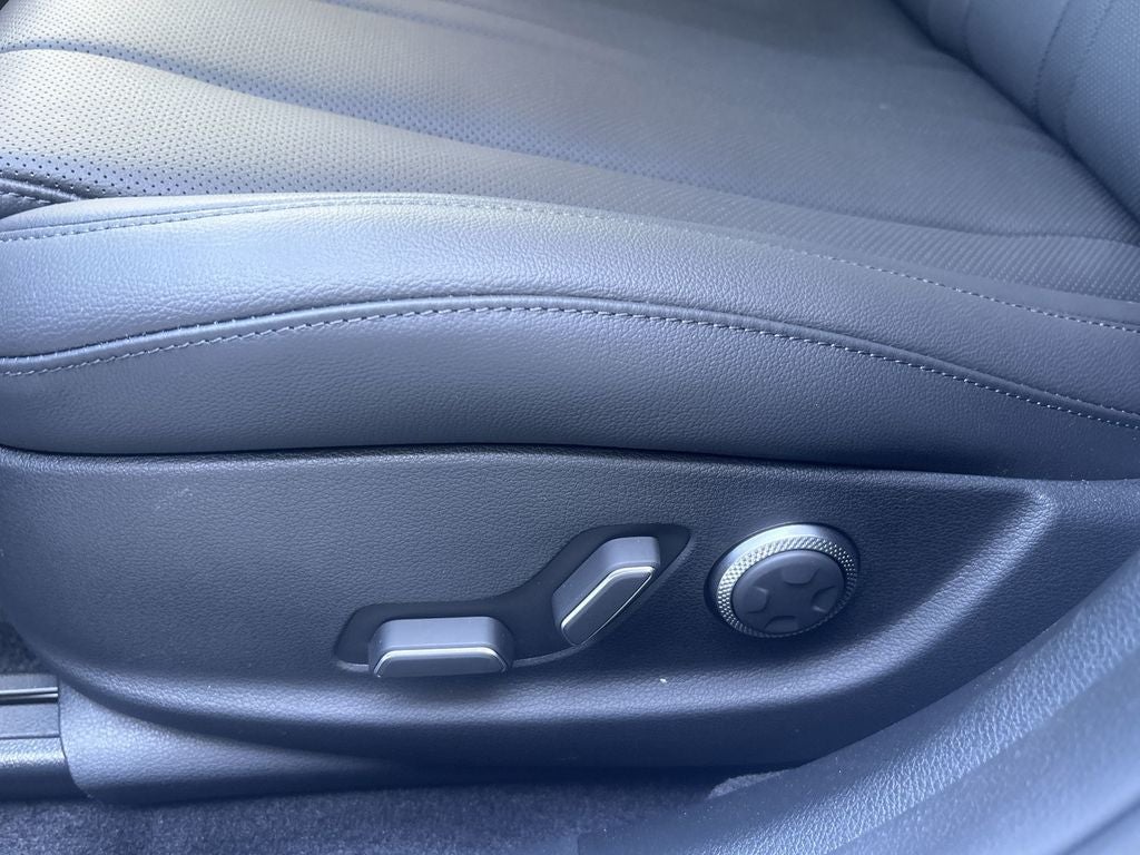 2026 Genesis G80 2.5T