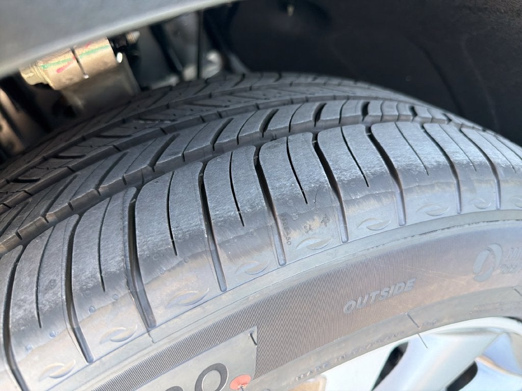 2027 Genesis GV80 2.5T Select