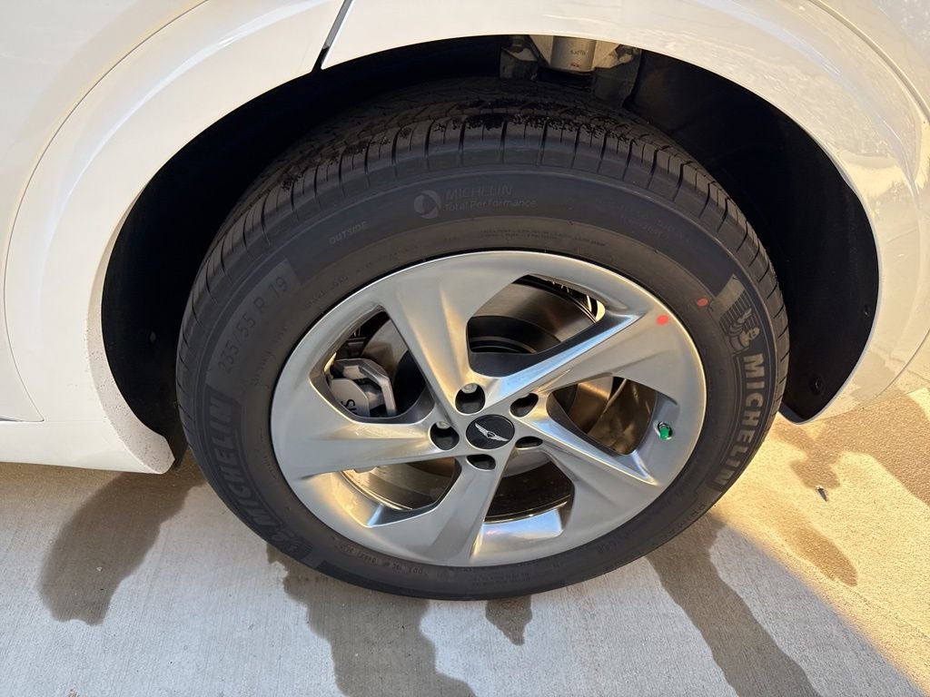 2026 Genesis GV70 2.5T Select