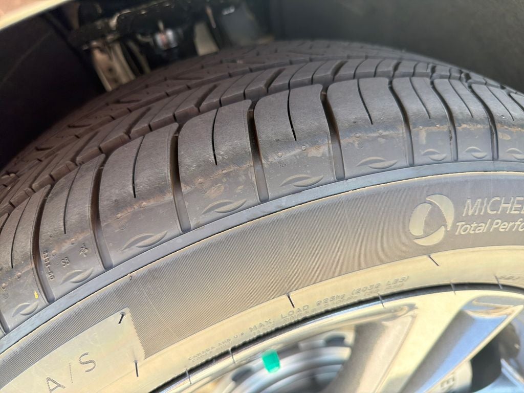 2027 Genesis GV70 2.5T Select