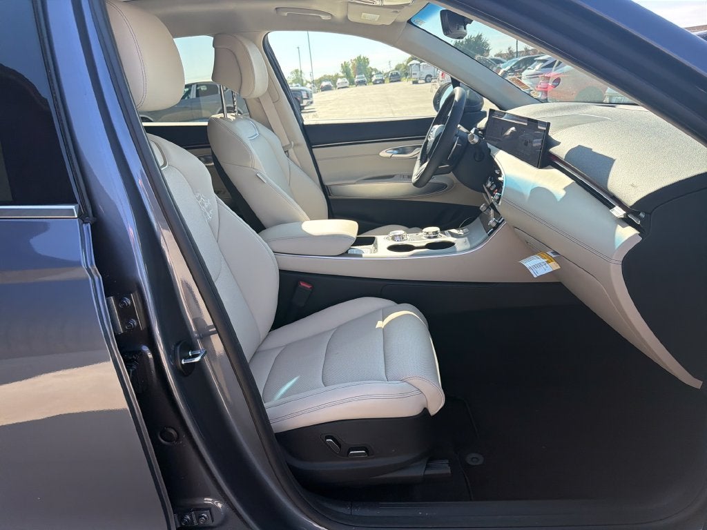 2027 Genesis GV70 2.5T Select