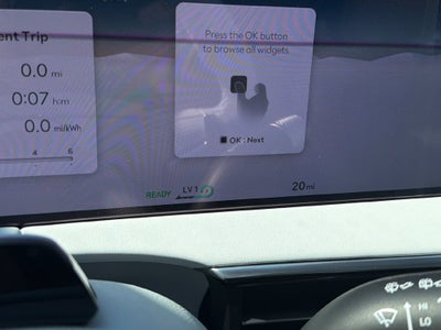 2027 Genesis Electrified GV70 Standard
