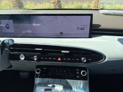 2027 Genesis Electrified GV70 Standard