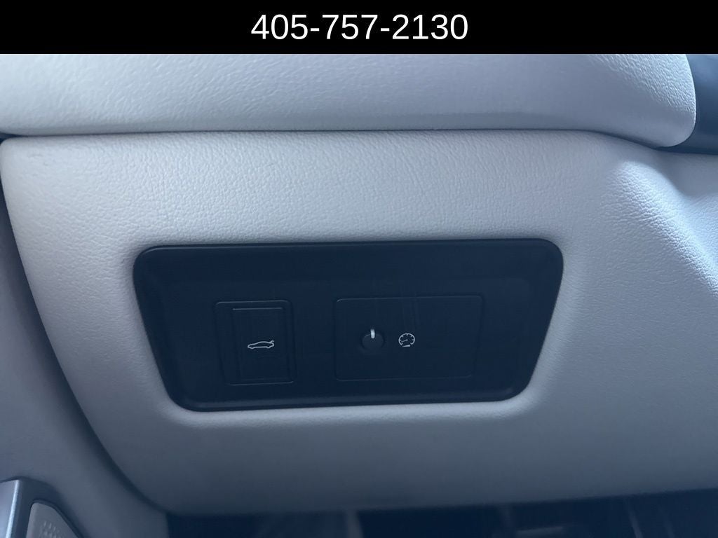 2024 Jaguar XF R-Dynamic SE