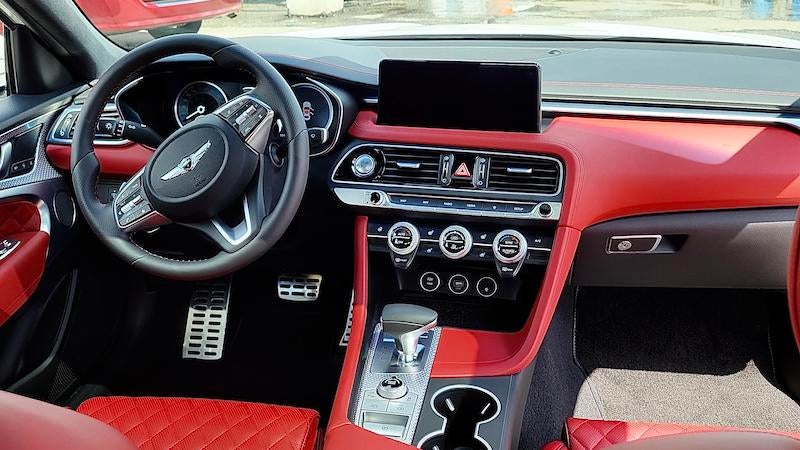 2023 Genesis G70 luxury sedan interior and technology features